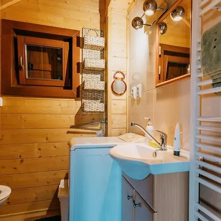 Casa vacanze Wooden House Under Lopenik Nova Bosaca