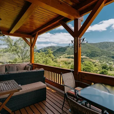 Wooden House Under Lopenik * Nova Bosaca