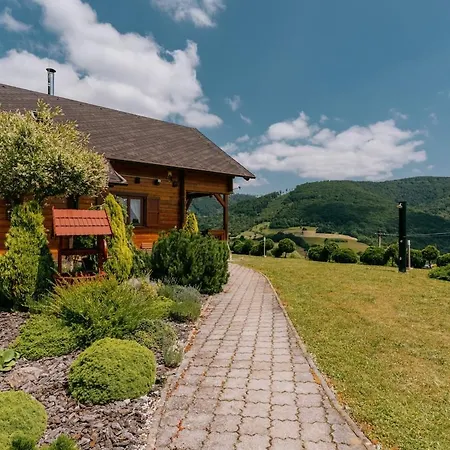 Casa vacanze Wooden House Under Lopenik